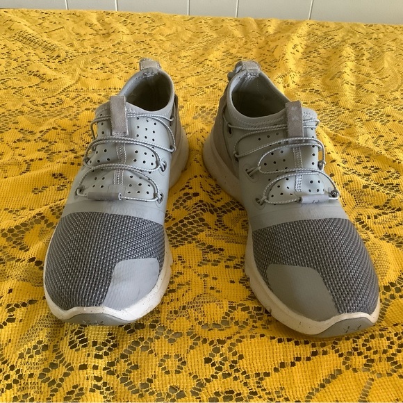 Under Armour Other - Under Armour Drift 2 running shoes size 8